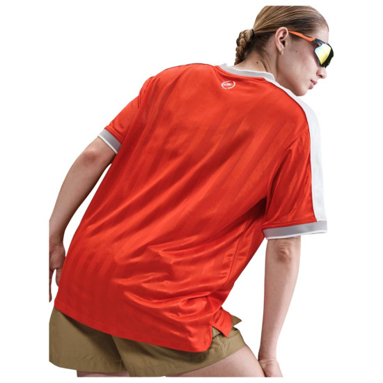 Nike Γυναικεία κοντομάνικη μπλούζα Sportswear V Neck Jersey Tee Nike Γυναικεία κοντομάνικη μπλούζα Sportswear V Neck Jersey Tee